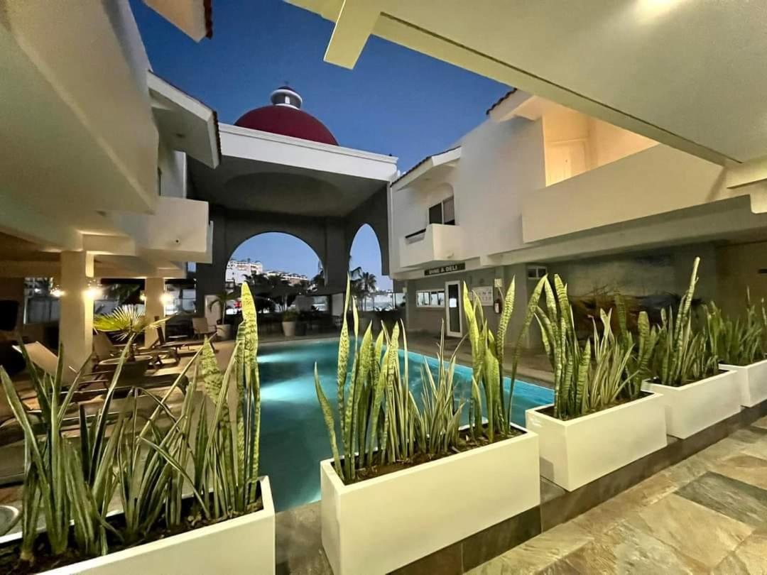 拉斯帕尔马斯套房酒店 San José del Cabo 外观 照片