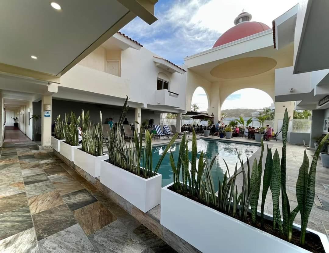 拉斯帕尔马斯套房酒店 San José del Cabo 外观 照片