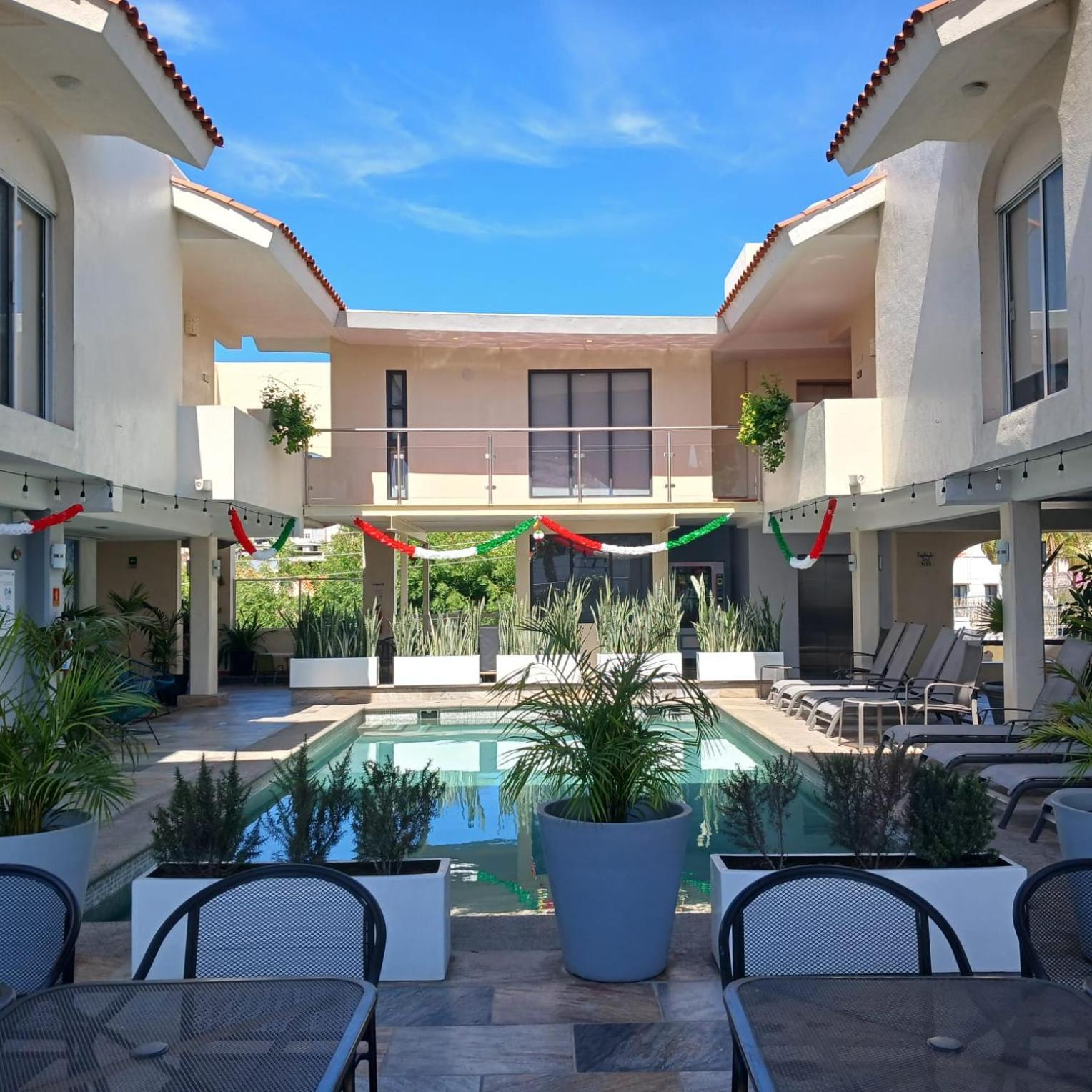 拉斯帕尔马斯套房酒店 San José del Cabo 外观 照片