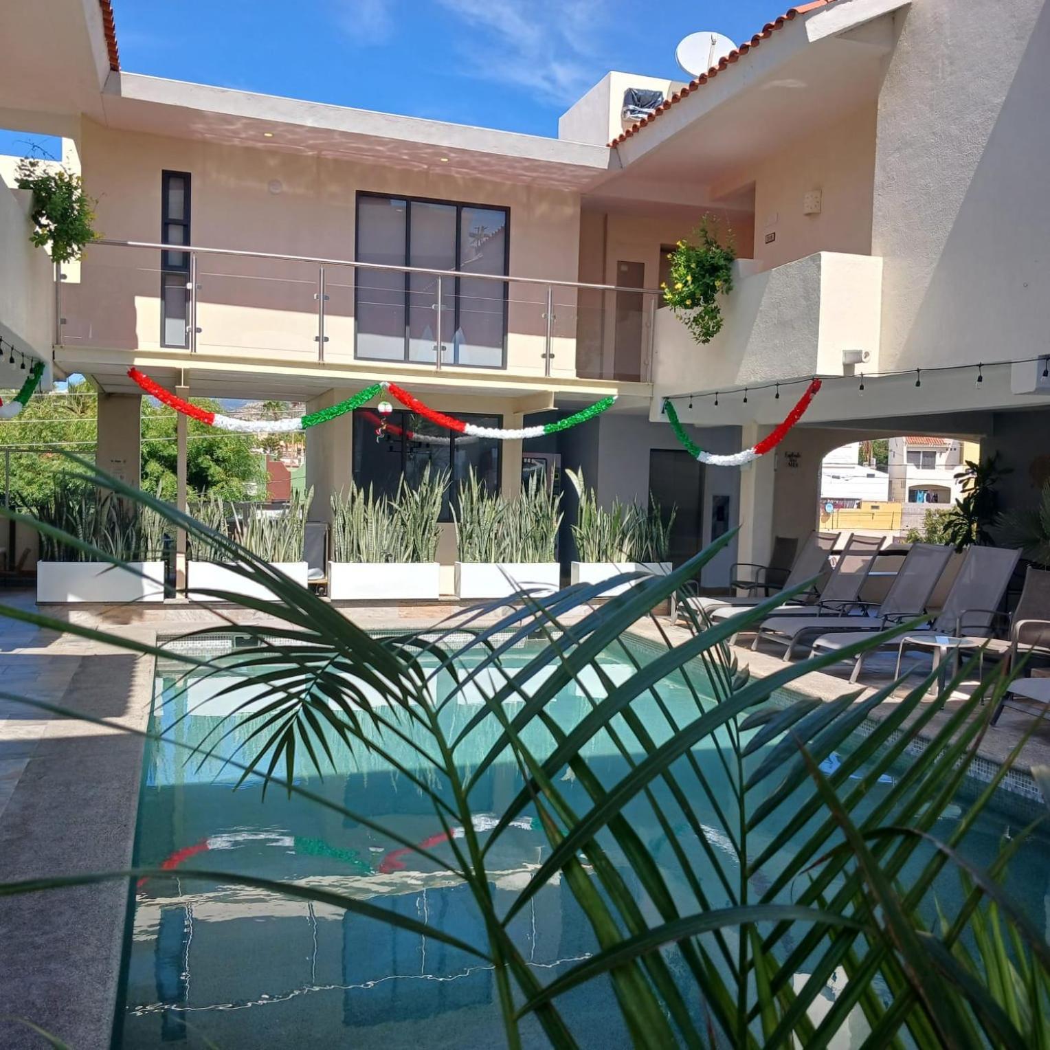 拉斯帕尔马斯套房酒店 San José del Cabo 外观 照片