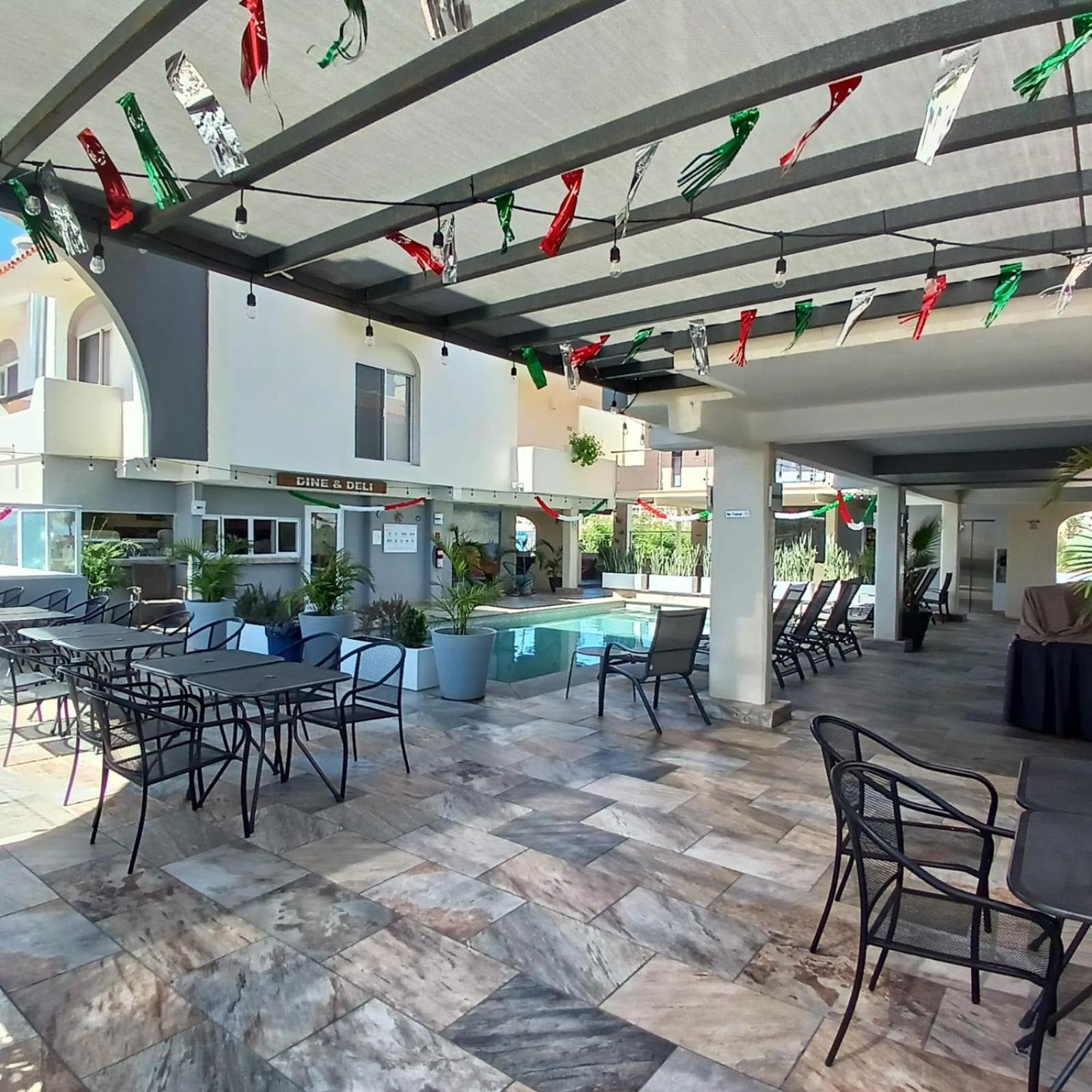 拉斯帕尔马斯套房酒店 San José del Cabo 外观 照片